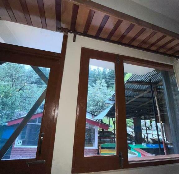 اتاق استاندارد با چشمانداز دریاچه, The Cosmic Rajasthan