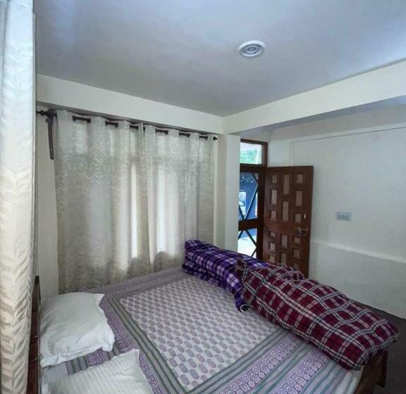 اتاق استاندارد با چشمانداز دریاچه, The Cosmic Rajasthan