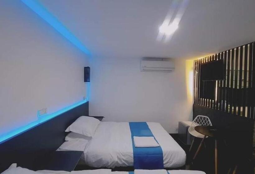 غرفة ديلوكس, Ultimate Boutique