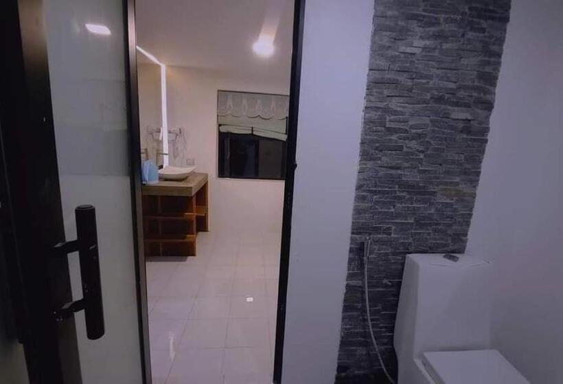 غرفة ديلوكس, Ultimate Boutique