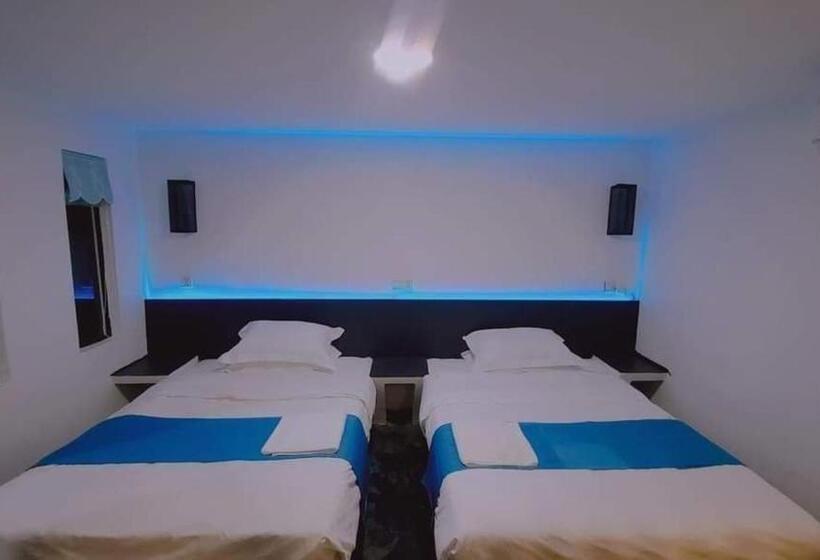 غرفة ديلوكس, Ultimate Boutique