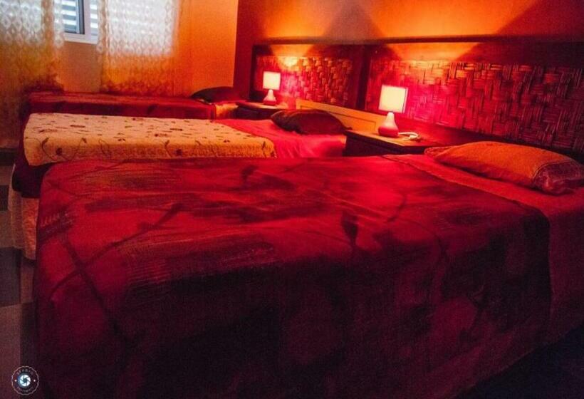 اتاق استاندارد سه نفره, Kolina D´sol