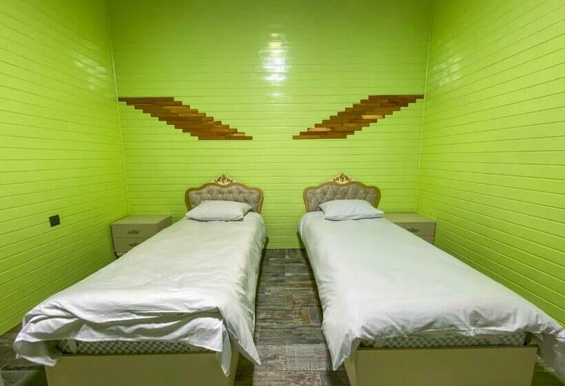 اتاق استاندارد با سرویس بهداشتی مشترک, Miramida