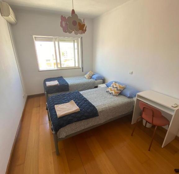 Номер Стандарт, Wakeup Triplex House