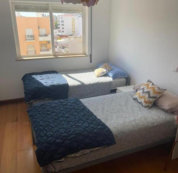 Номер Стандарт, Wakeup Triplex House