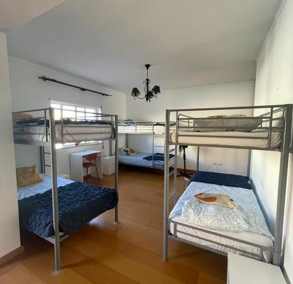 Семейный Номер, Wakeup Triplex House