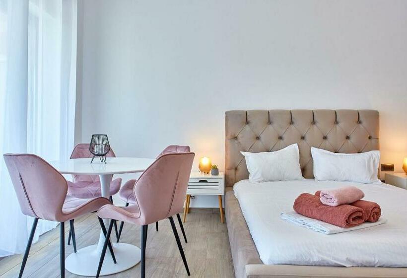 استودیو استاندارد با بالکن, Grup Casa Del Mar