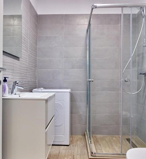 إستديو قياسى مزود بشرفة, Grup Casa Del Mar