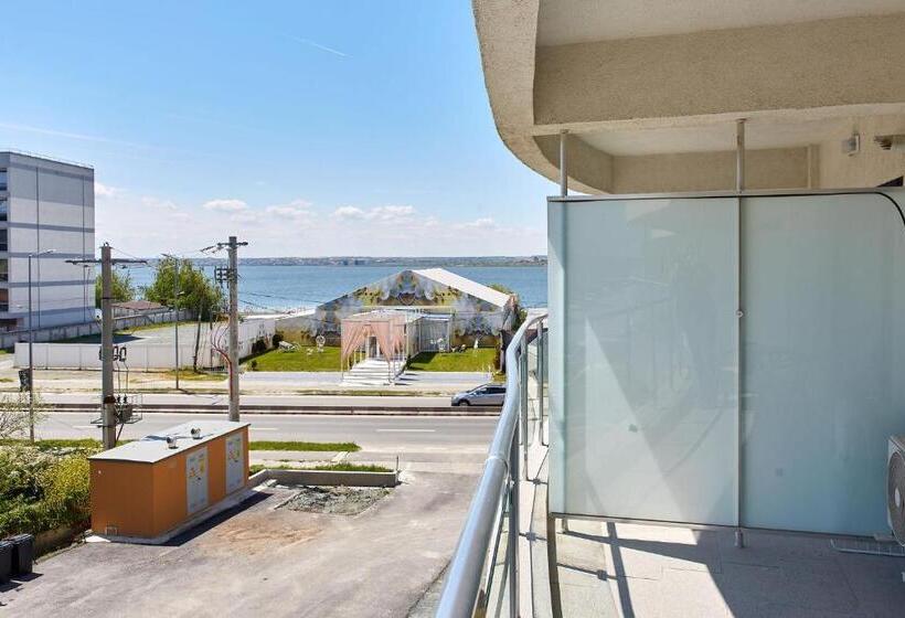 إستوديو ديلوكس, Grup Casa Del Mar