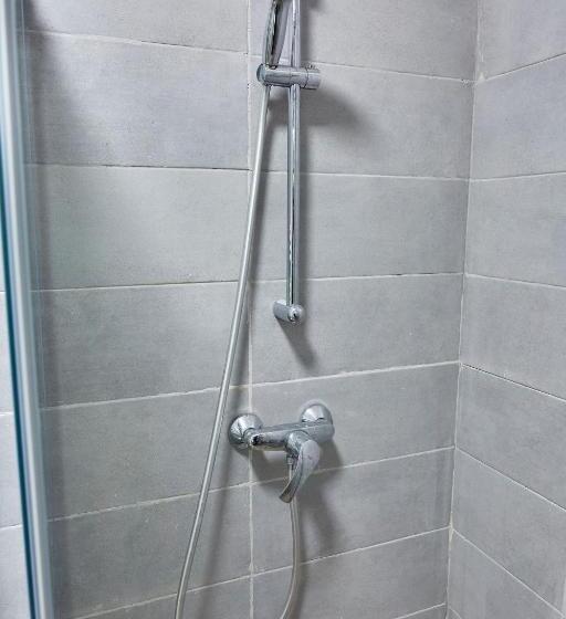 إستوديو ديلوكس, Grup Casa Del Mar