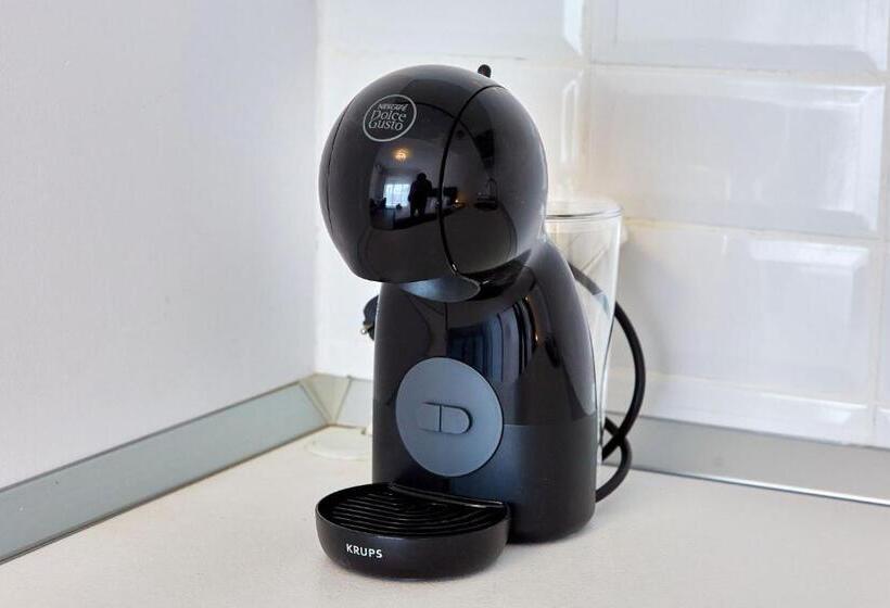 إستوديو ديلوكس, Grup Casa Del Mar