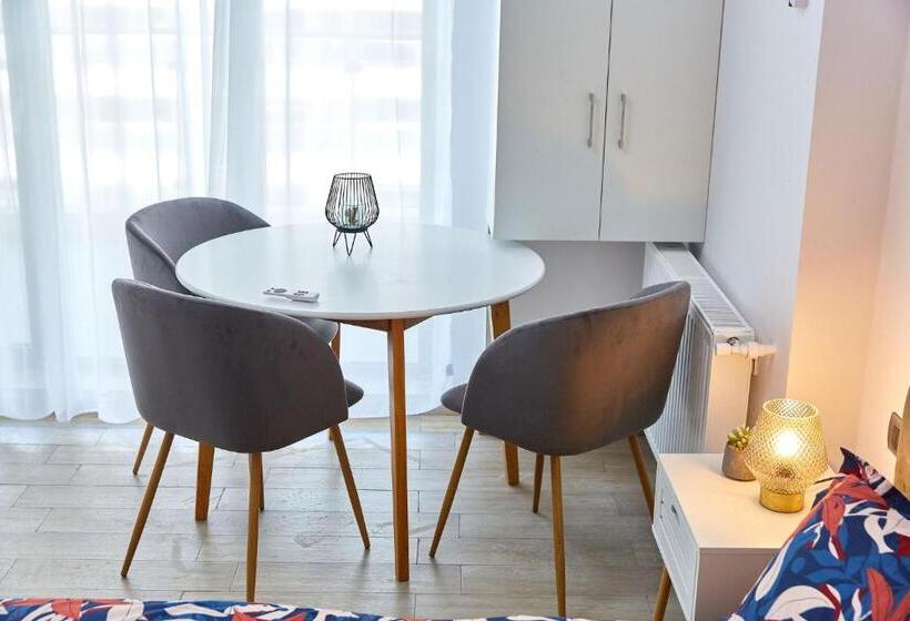 إستوديو قياسى, Grup Casa Del Mar