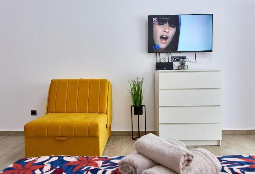 إستوديو قياسى, Grup Casa Del Mar