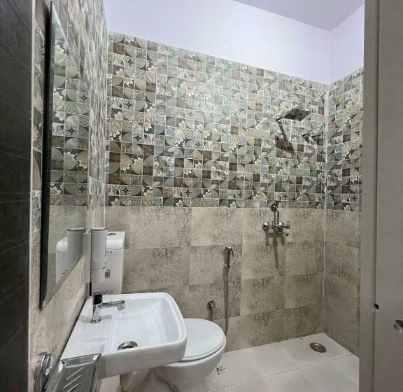 デラックスルーム, Grand Mala