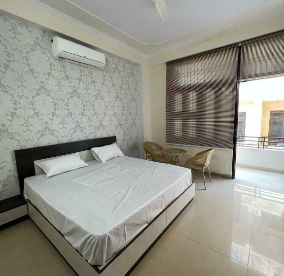 デラックスルーム, Grand Mala