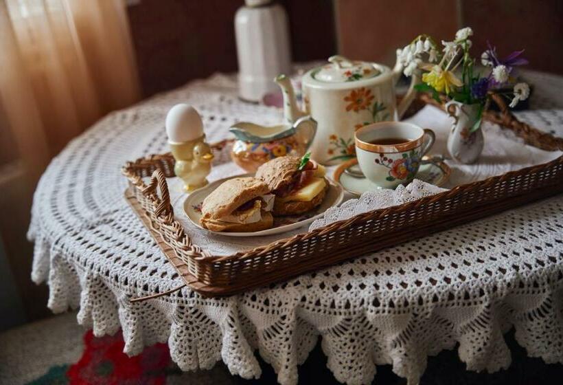 غرفة قياسية فردية, Heima í Stovu