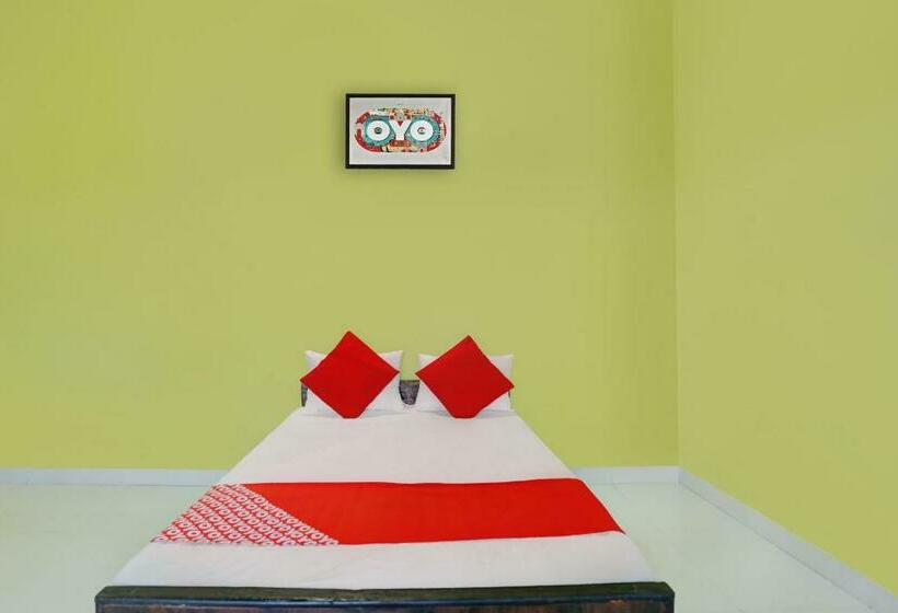 トリプルクラシックルーム, Oyo Flagship 81180 Maa Pitambara