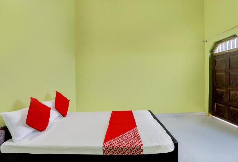 トリプルクラシックルーム, Oyo Flagship 81180 Maa Pitambara