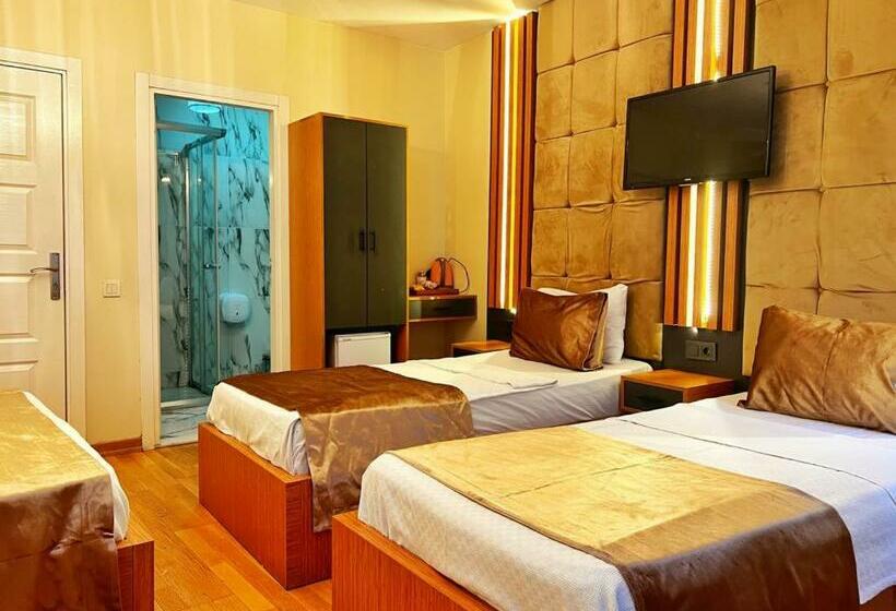 اتاق استاندارد چهار تخته, Taksim Cetinkaya Suite