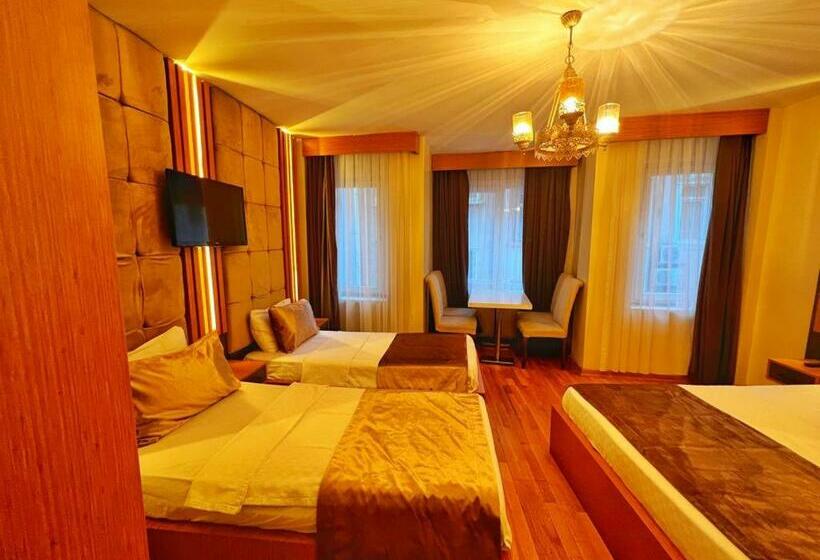 اتاق استاندارد چهار تخته, Taksim Cetinkaya Suite