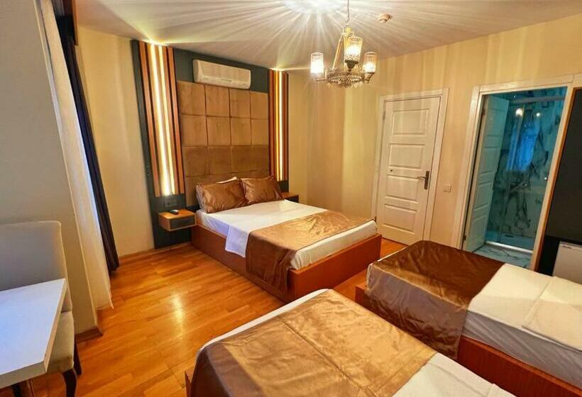 اتاق استاندارد چهار تخته, Taksim Cetinkaya Suite