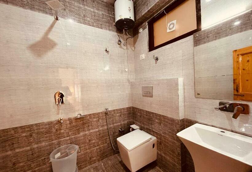 غرفة ديلوكس, Winterline Resort, Kasol   A Four Star Luxury Resort