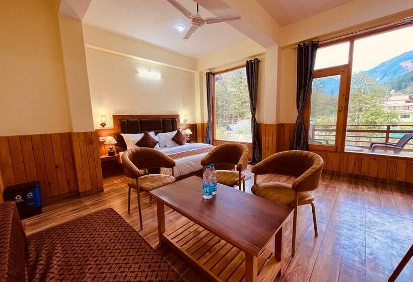 디럭스 룸, Winterline Resort, Kasol   A Four Star Luxury Resort