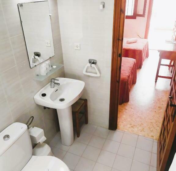 标准间带露台, Hostal Casa Emilio