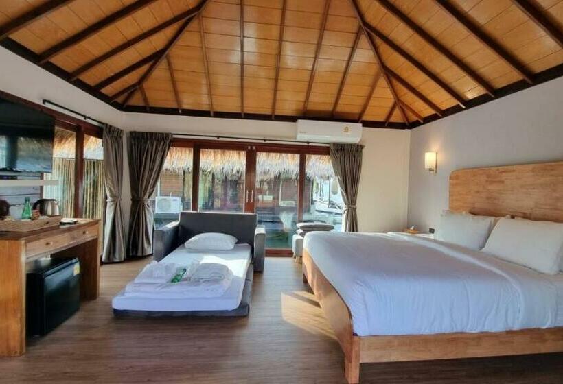 带大床的高级房间, Ruknam Resort