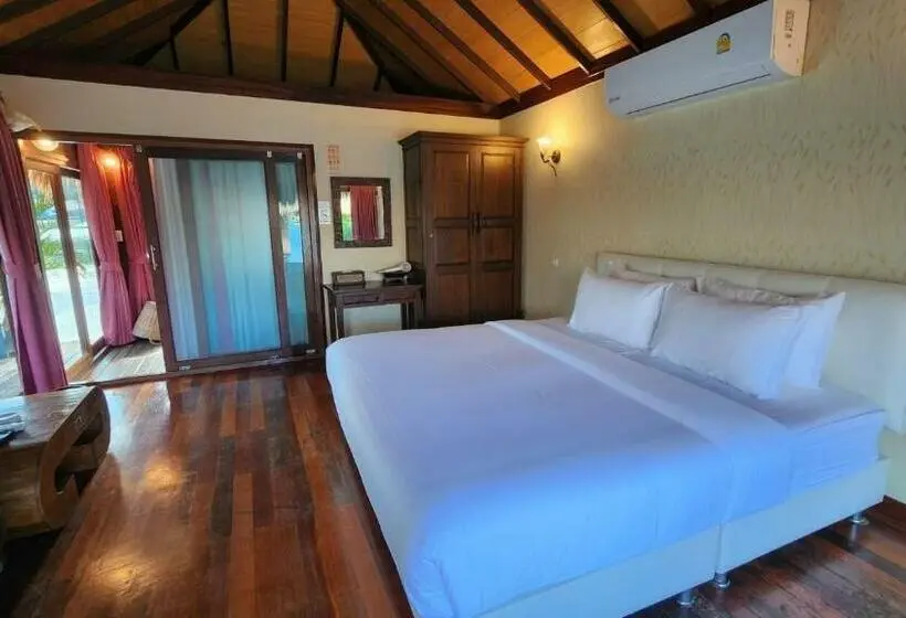 スーペリアの４人部屋, Ruknam Resort