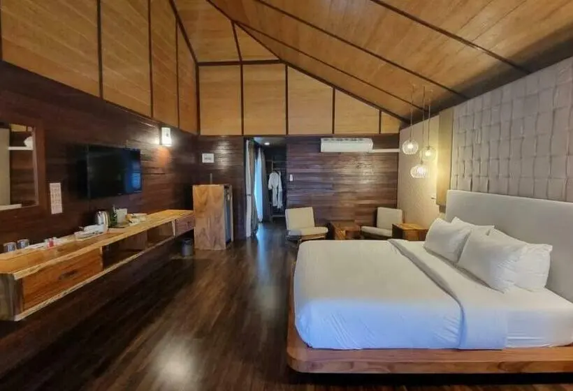 エクゼクティブ４人部屋, Ruknam Resort