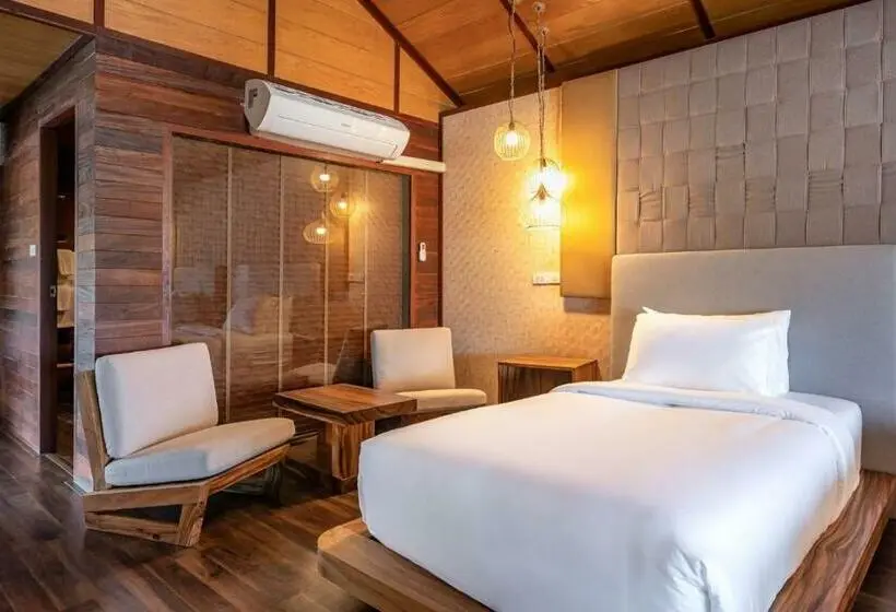 エクゼクティブ４人部屋, Ruknam Resort