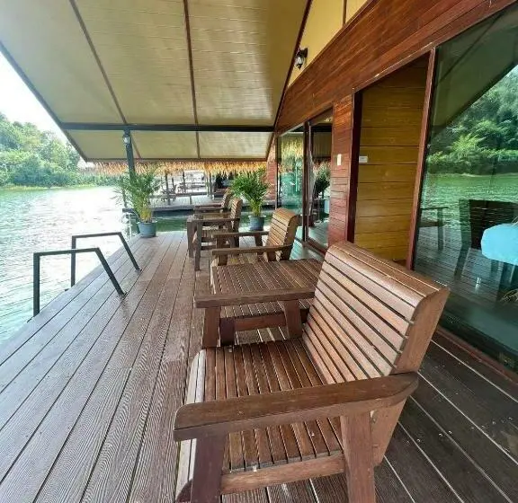 スーペリアの４人部屋, Ruknam Resort