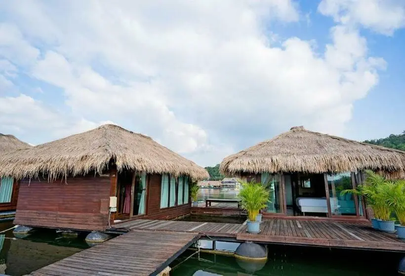 スーペリアの４人部屋, Ruknam Resort