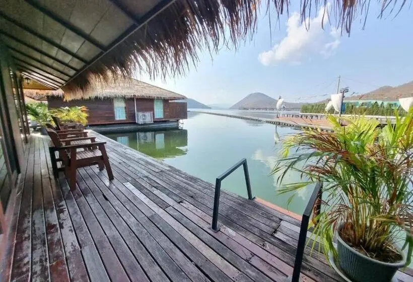デラックスルーム, Ruknam Resort