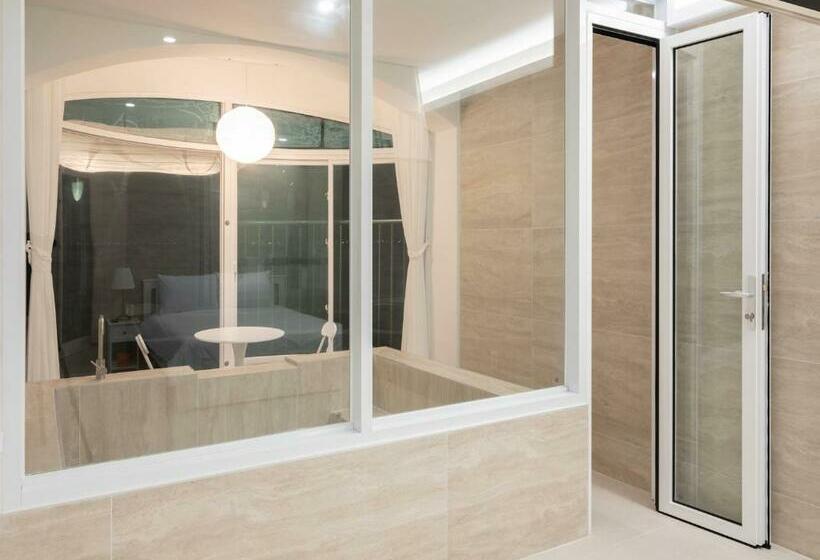 חדר דלוקס עם מרפסת נוף לים, White Castle Pension