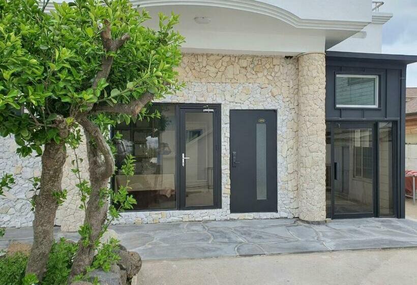 חדר סטנדרט שתי מיטות זוגיות, White Castle Pension