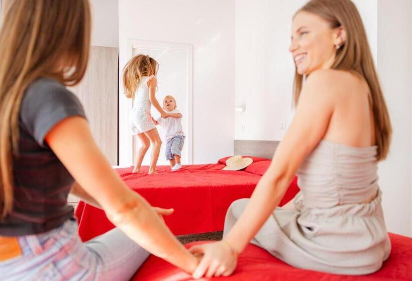 디럭스 트리플 룸, Sorriso