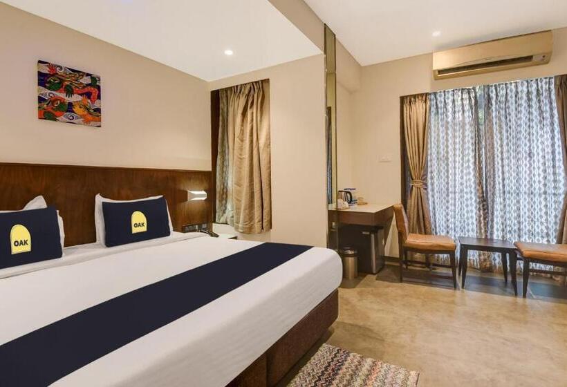 جناح مزوَّد بشرفة, Townhouse Oak Swan Resort