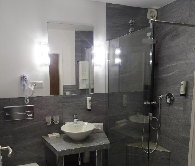 חדר סטנדרט לשלושה, Aktiv Hotel Winterberg