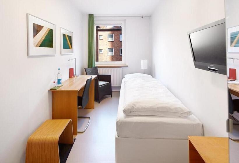 标准单人间, An Der Marienkirche