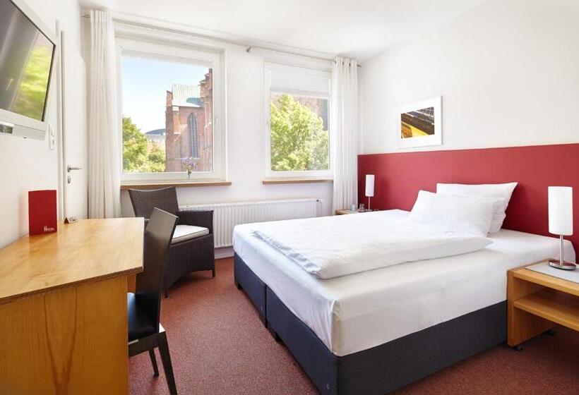 舒适型单人间, An Der Marienkirche