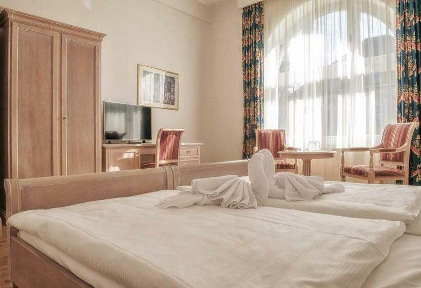 غرفة قياسية, Augustenhof