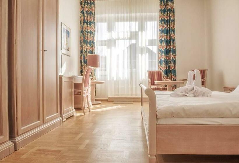 غرفة قياسية, Augustenhof