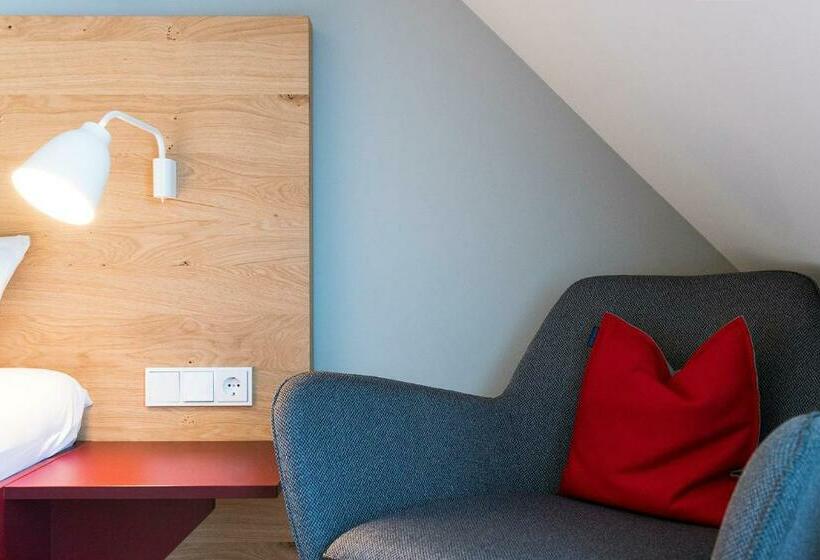 חדר סופריור, Die Alm