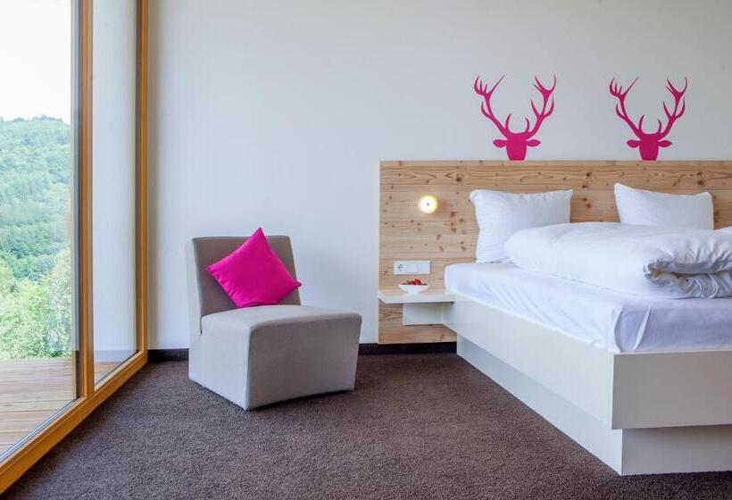 חדר קומפורט לשלושה, Die Alm