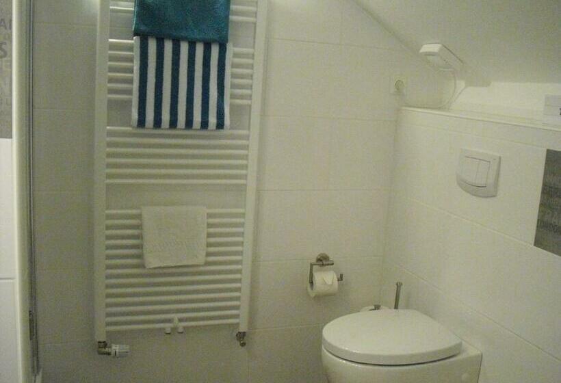 Номер Стандарт с Балконом, Gästehaus Cramer