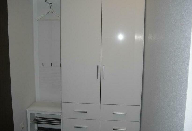 Номер Стандарт с Балконом, Gästehaus Cramer