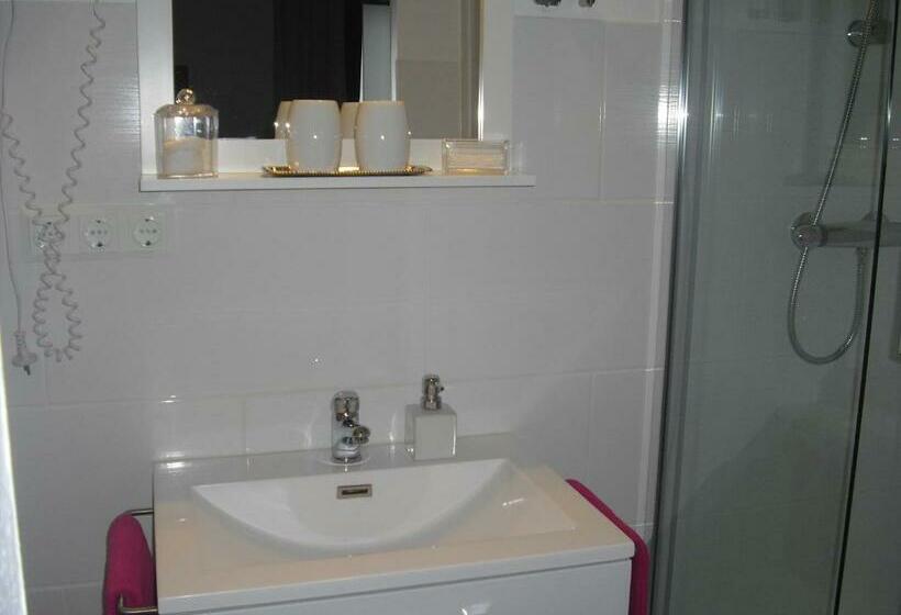 Номер Стандарт с Балконом, Gästehaus Cramer