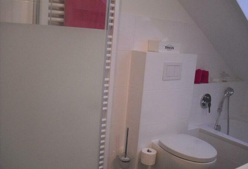 Номер Стандарт с Балконом, Gästehaus Cramer